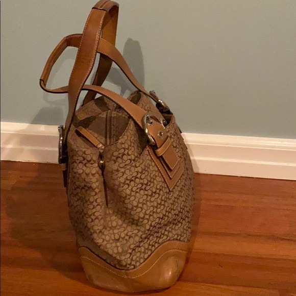 Coach Soho tan satchel F10927 - Picture 2 of 6